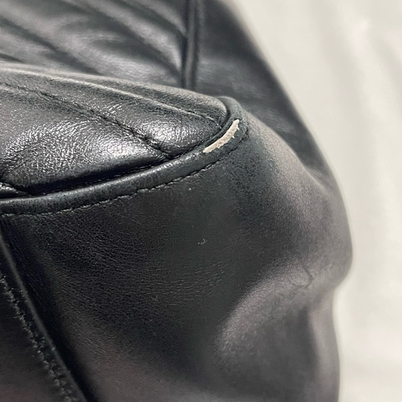 Gucci GG Marmont Shoulder Chain Calfskin Matelasse Quilted Black Handbag - Picture 14 of 16